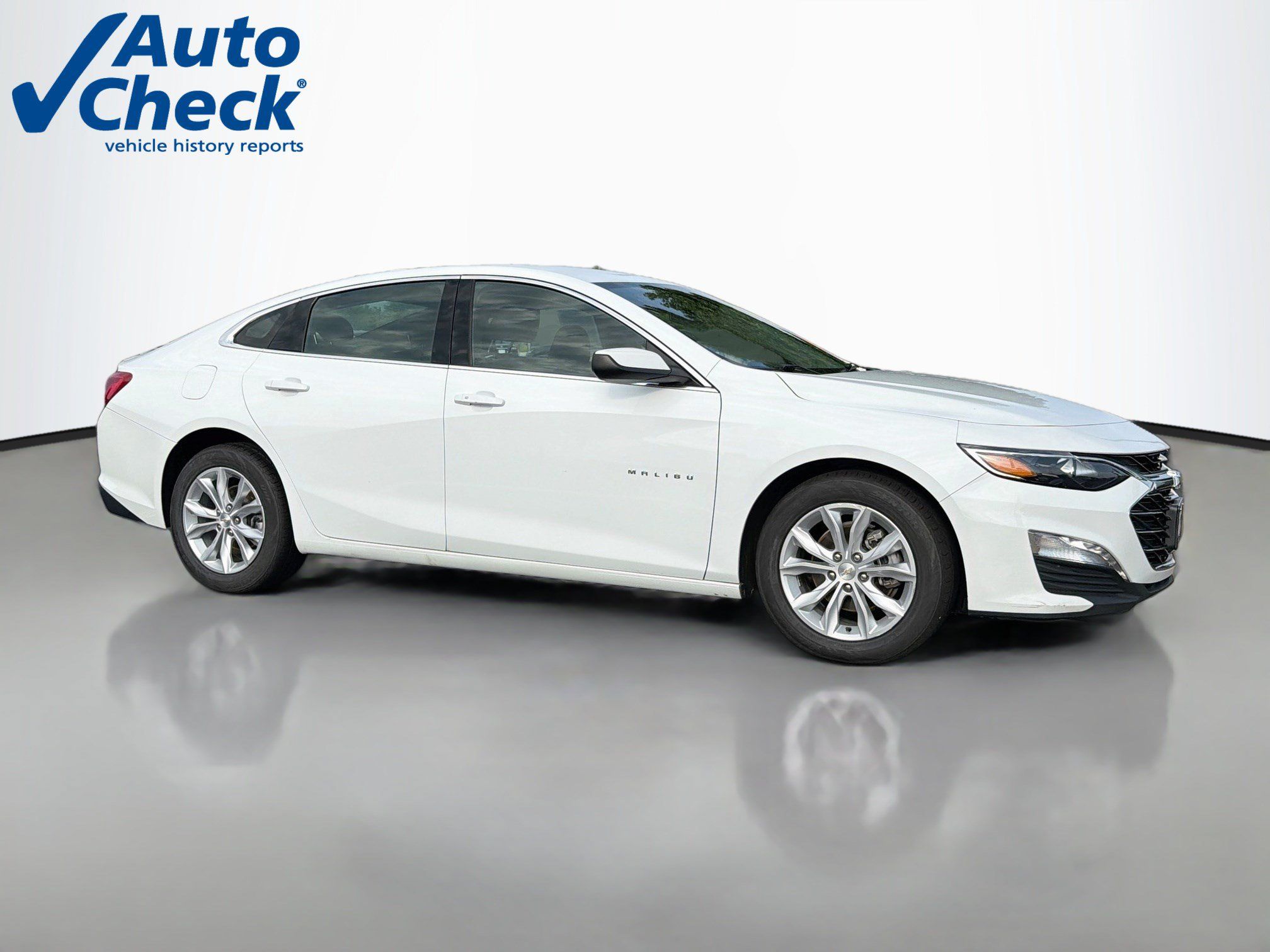 Used 2024 Chevrolet Malibu LT FWD image 1