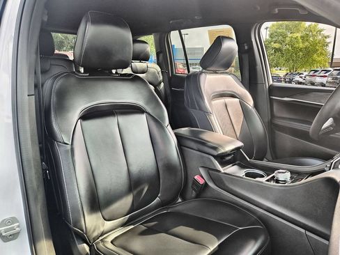 Used 2024 Jeep Grand Cherokee Limited RWD image 25