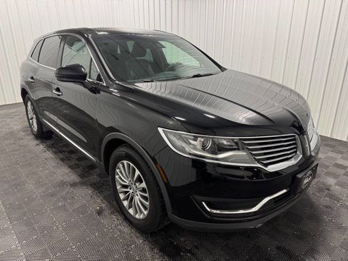 Used 2017 Lincoln MKX Reserve w/ Lincoln MKX Climate Package image 2