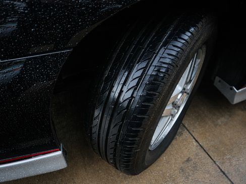 Used 2002 Chevrolet Monte Carlo SS w/ Pace Car Replica Pkg image 12