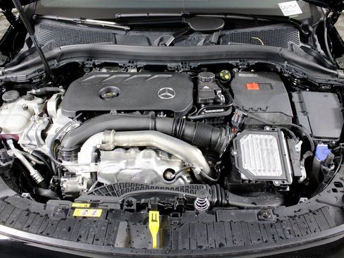 Certified 2026 Mercedes-Benz GLA 250 4MATIC image 31