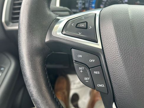 Used 2020 Ford Edge SEL w/ Convenience Package AWD/4WD image 19