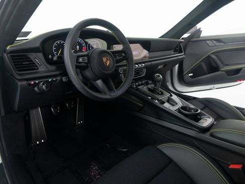 Certified 2026 Porsche 911 GT3 RWD image 5