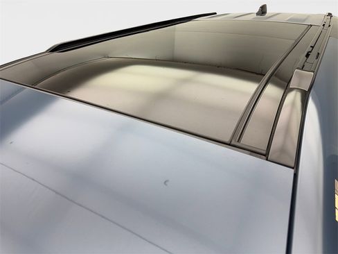 Used 2020 Land Rover Defender 110 SE image 20