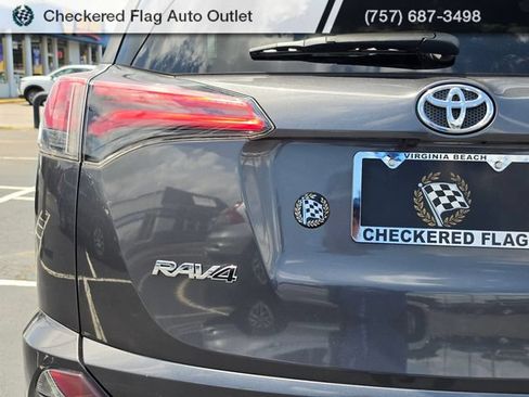 Used 2016 Toyota RAV4 XLE AWD/4WD image 17