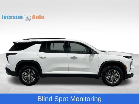 Used 2026 Chevrolet Traverse LT AWD/4WD image 10