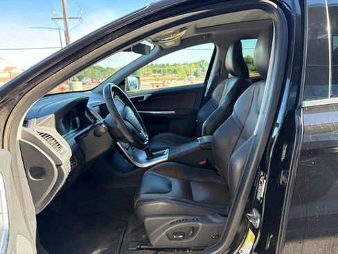 Used 2017 Volvo XC60 T5 Dynamic w/ Preferred Option Package AWD/4WD image 8