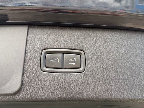 Used 2019 Porsche Cayenne S w/ Premium Plus Package image 13