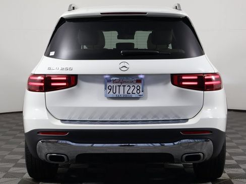 Certified 2026 Mercedes-Benz GLB 250 image 5