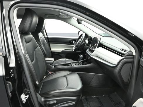 Certified 2022 Jeep Compass Limited image 18