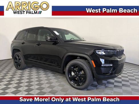 New 2025 Jeep Grand Cherokee Limited w/ Black Appearance Package RWD image 1