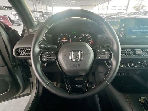 Used 2026 Honda HR-V Sport image 16