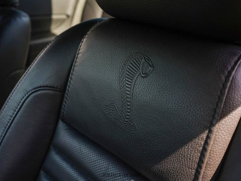 Used 2009 Ford Mustang Shelby GT500 RWD image 26