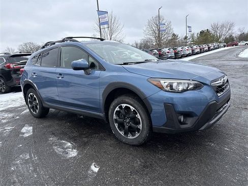 Used 2022 Subaru Crosstrek 2.0i Premium w/ Moonroof Package image 13