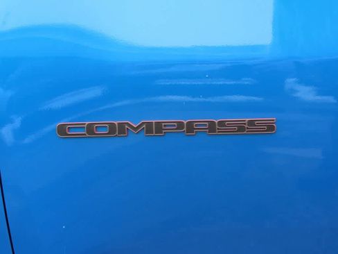 Used 2022 Jeep Compass Trailhawk w/ Trailhawk Elite Group image 8