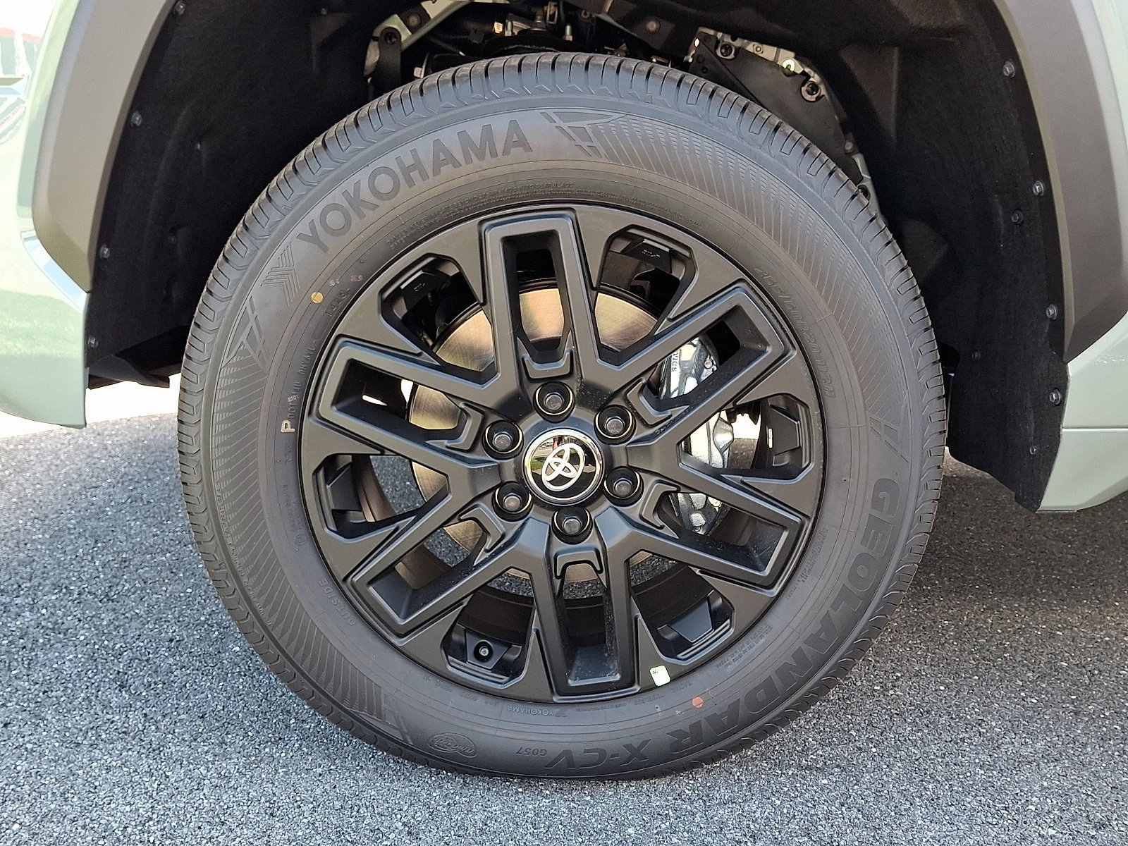 New 2026 Toyota Tundra Limited AWD/4WD image 4