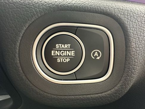 Used 2025 Mercedes-Benz GLE 350 4MATIC image 26