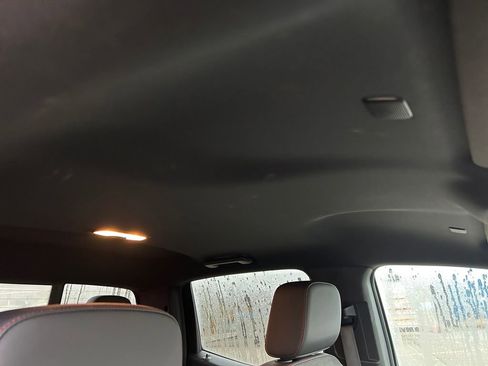 Used 2024 Chevrolet Colorado Z71 w/ Z71 Convenience Package 2 image 27