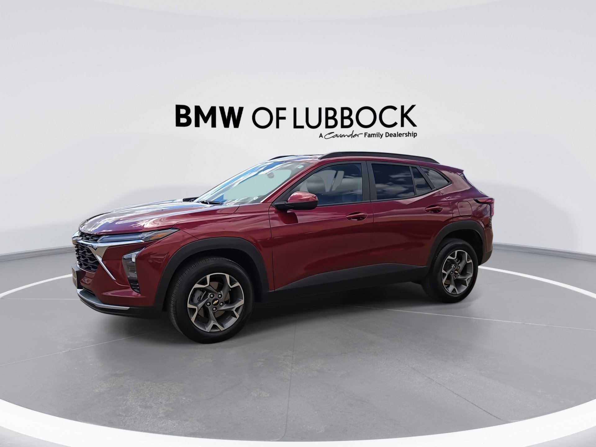 Used 2025 Chevrolet Trax LT FWD image 5