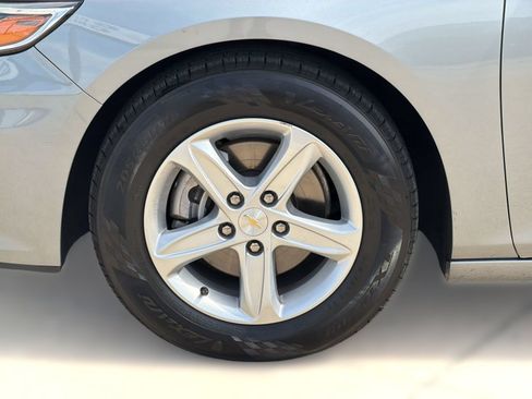 Used 2024 Chevrolet Malibu LT FWD image 12
