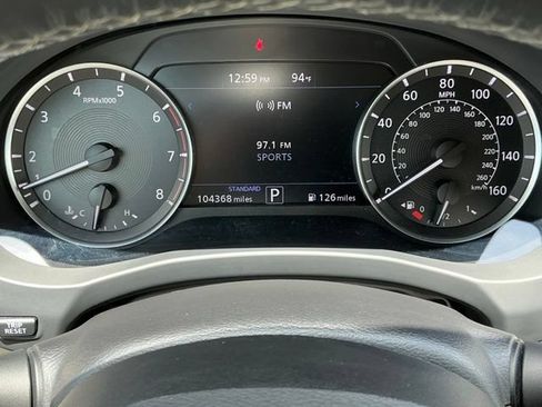 Used 2019 INFINITI QX50 Luxe w/ Navigation Package FWD image 30