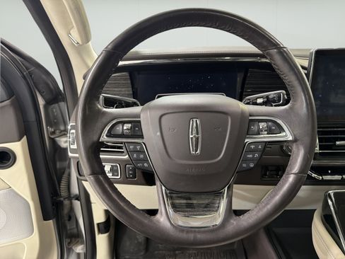 Used 2024 Lincoln Navigator Black Label AWD/4WD image 17