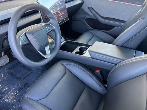 Used 2025 Tesla Model 3 Long Range image 9