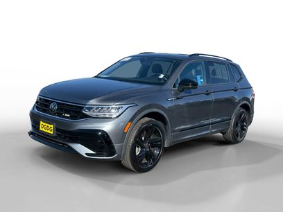 Certified 2024 Volkswagen Tiguan SE R-Line