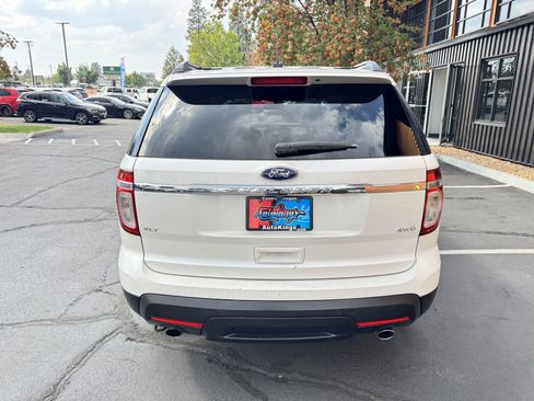 Used 2015 Ford Explorer XLT w/ Equipment Group 202B AWD/4WD image 4