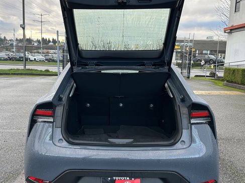 Certified 2025 Toyota Prius LE image 24