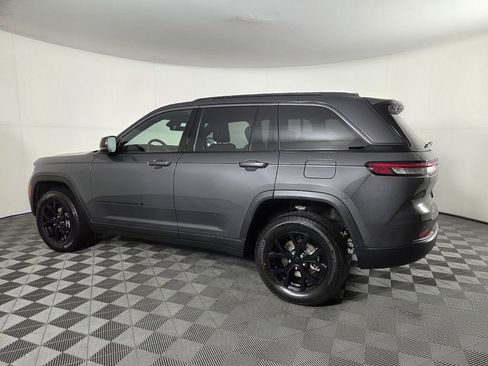 New 2026 Jeep Grand Cherokee Altitude RWD image 8