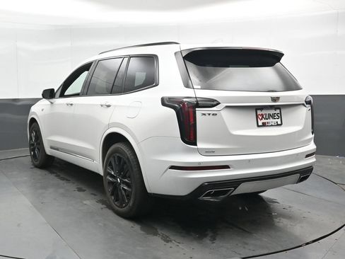 Used 2023 Cadillac XT6 Sport AWD/4WD image 9