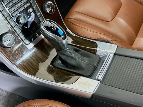 Used 2015 Volvo S60 T5 Platinum image 25