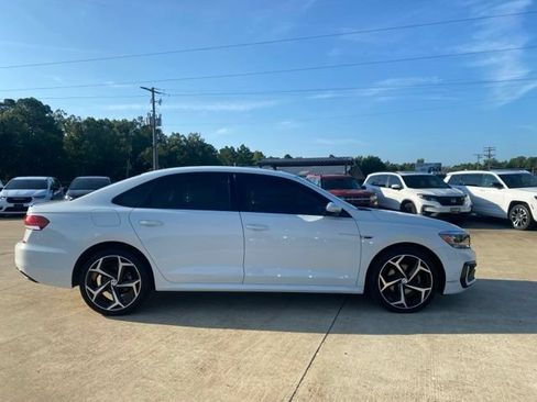 Used 2020 Volkswagen Passat 2.0T R-Line FWD image 7