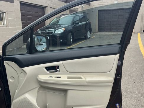 Used 2012 Subaru Impreza 2.0i Premium image 11