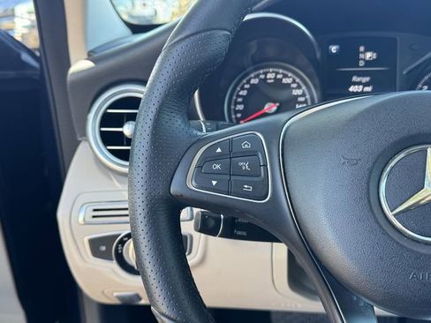 Used 2015 Mercedes-Benz C 300 Sedan image 12