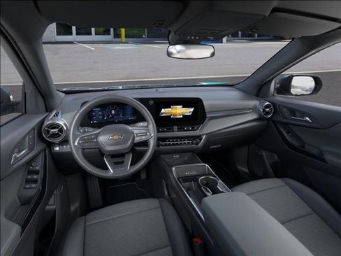 New 2025 Chevrolet Equinox LT w/ Convenience Package II image 15