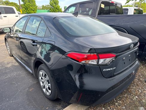 Used 2024 Toyota Corolla LE FWD image 3