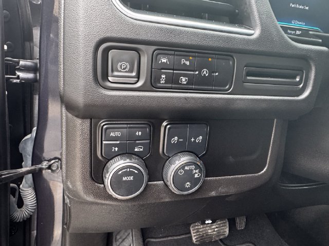 Used 2023 Chevrolet Tahoe LT w/ LT Signature Plus Package AWD/4WD image 15