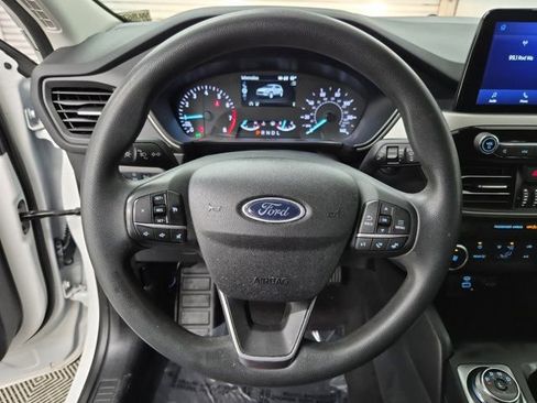 Used 2022 Ford Escape SE image 23