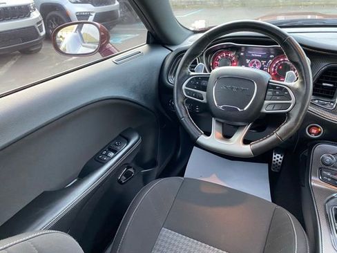Used 2020 Dodge Challenger SRT Hellcat image 33