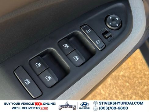 New 2026 Hyundai Venue SEL image 23