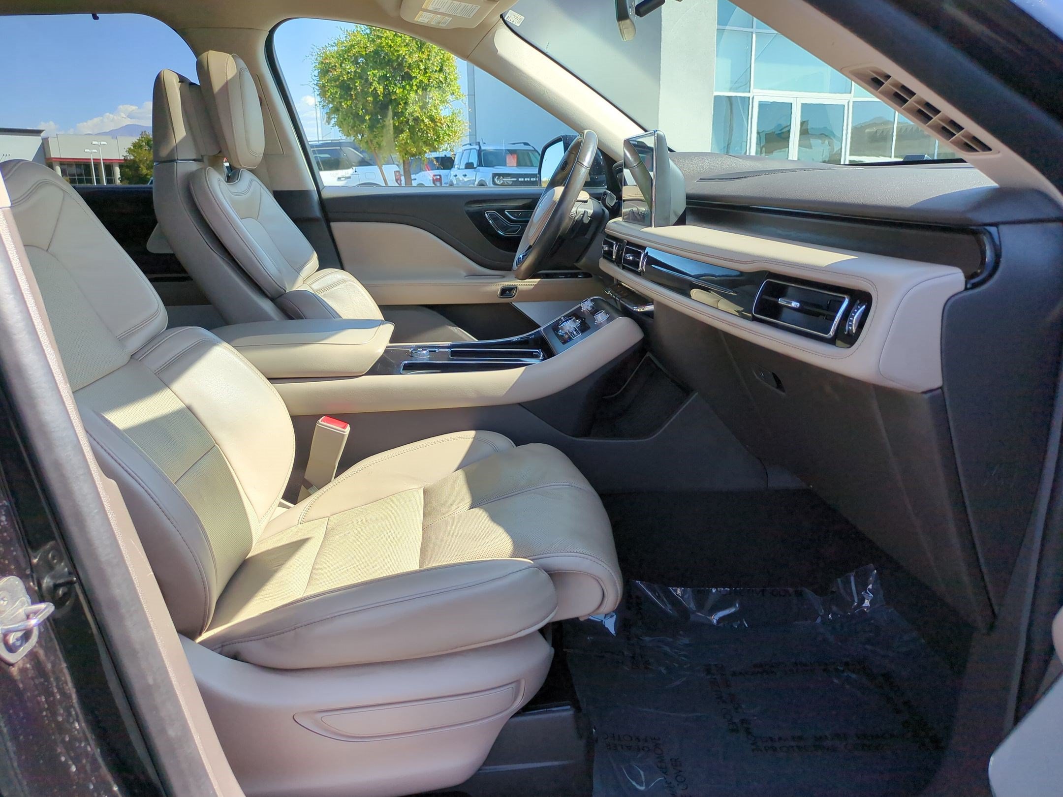 Used 2021 Lincoln Aviator Reserve w/ Equipment Group 208A AWD/4WD image 32