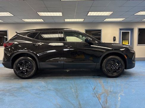 New 2026 Chevrolet Blazer LT w/ Convenience Package image 2