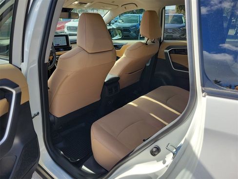 Used 2025 Toyota RAV4 LE image 9