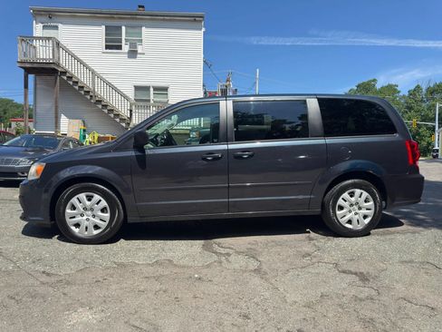 Used 2013 Dodge Grand Caravan SE FWD image 4