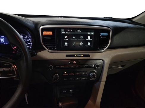 Used 2020 Kia Sportage LX image 16