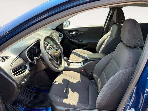 Used 2019 Chevrolet Malibu LS FWD image 9