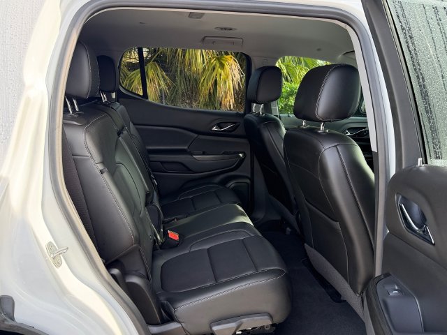 Certified 2021 GMC Acadia SLT FWD image 17
