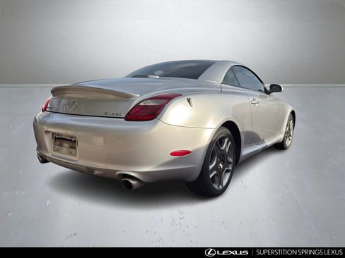 Used 2006 Lexus SC 430 Convertible image 3